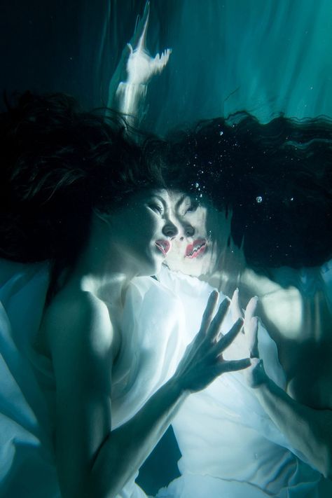 Vanilla'd Rain Moistwet  Wystor Cogsmetics, of course.  Underwater Reflection by Kim Monet on 500px Sea Maiden, Underwater Model, Mirror Drawings, Underwater Portrait, What Dreams May Come, Reflection Art, Water Reflection, Underwater Art, Reflection Photography