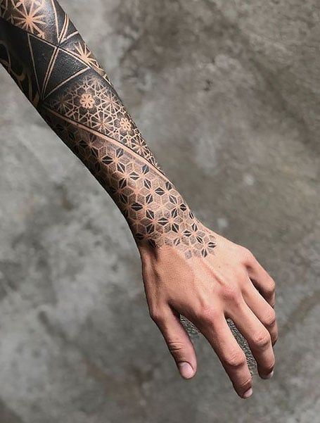 50 Coolest Geometric Tattoo Designs (2022) - The Trend Spotter Tato Suku, Instagram Tattoos, Mangas Tattoo, Geometric Sleeve Tattoo, Maori Tattoos, Cool Arm Tattoos, Tattoo Zeichnungen, Muster Tattoos, Forearm Sleeve Tattoos