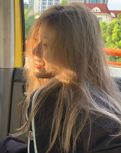 Kore Ulzzang, 얼짱 소녀, Uzzlang Girl, Fotografi Potret, Blonde Girl, Ulzzang Girl, Pretty Hairstyles, Aesthetic Girl, Cortes De Cabello Corto