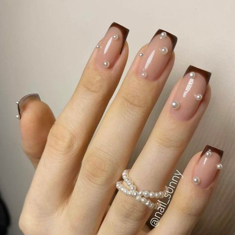 Acrylic Nails Red, White And Green Nails, Brown Nail Art, Acrylic Nails Square, Nails Charms, Nails Acrylic Pink, Brown French, Brown Nails Design, Idea Nail