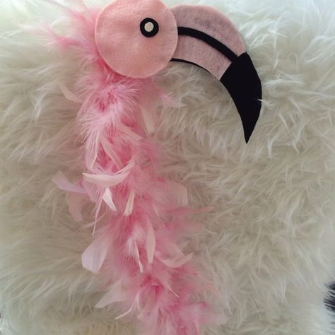 White Swan Costume, Flamingo Halloween Costume, Halloween Flamingo, Diy Girls Costumes, Flamingo Halloween, Diy Flamingo, Swan Costume, Kids Food Crafts, Flamingo Costume