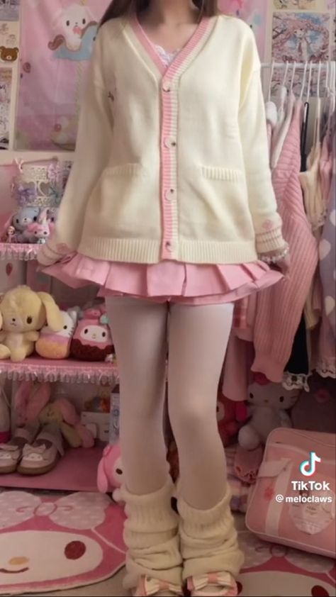 Sanrio Outfits, Kawaii Outfit Ideas, Kawaii Fashion Outfits, 영감을 주는 캐릭터, Pink Outfits, Really Cute Outfits, Kawaii Clothes, Girly Outfits, Character Outfits