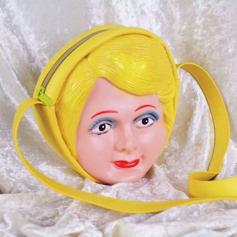 Blow Up Doll, Me Bag, Novelty Purses, Doll Bag, Into Fashion, Handbag Vintage, Purse Styles, Vintage Purse, Quirky Design