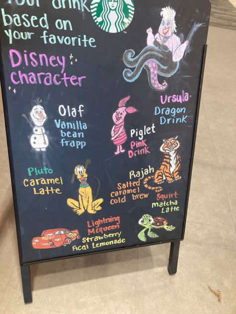 Disney Starbucks Secret Menu Drinks, Starbucks Drinks Characters, Themed Starbucks Drinks, Starbies Drinks, Vanilla Drinks, Starbucks Drink Menu, Starbucks Hacks, Starbucks Secret Menu Recipes, Cold Starbucks Drinks