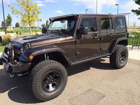 Rugged Brown Brown Jeep Wrangler, Brown Jeep, Baddie Cars, American Expedition Vehicles, Life Upgrade, Jeep Yj, Beach Cars, Jeep Jl, Dream Cars Jeep