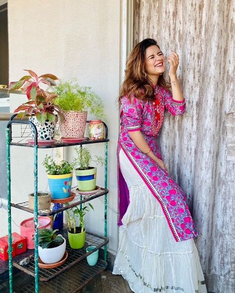 Avneet Kaur Official on Instagram: “Bhai dooj ❤️💕 Styled by @stylearchitect_ Outfit @gopivaiddesigns Assisted by @stylebymahii” Kurta With Skirt, Kurti Skirt, Designer Kurta, Indian Kurta, Avneet Kaur, Traditional Indian Outfits, Dress Indian Style, Stylish Dress Designs, Indian Fashion Dresses