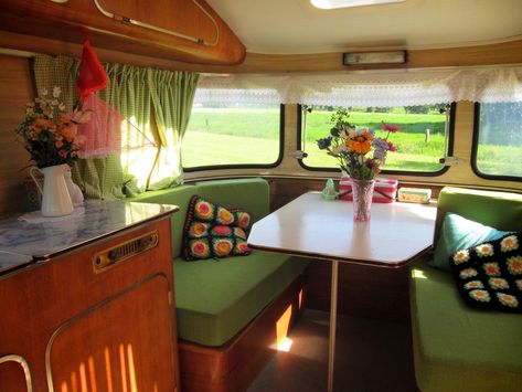 1970s Camper Interior, 60s Camper Interior, 70s Trailer Interior, Retro Trailer Interior, 70s Caravan Interior, Retro Rv Interior, 70s Camper Interior, 70s Van Interior, Retro Caravan Interiors