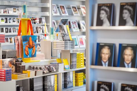 The best museum gift shops in the world | Financial Times Art Gallery Gift Shop Design, Museum Gift Shop Design, Art Gallery Shop, Museum Ideas, Work Aesthetic, London Transport Museum, Louisiana Museum, Museum Gift Shop, Vitra Design Museum