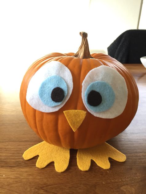 Pumpink Decoration Ideas, Gnome Pumpkin Decorating, Easy Pumpkin Decorating Ideas, Bird Pumpkin, Pumpkin Owl, No Carve Pumpkin, Halloween Pumpkin Crafts, Creative Pumpkin Decorating, Owl Pumpkin