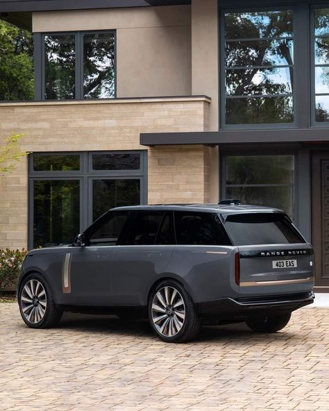 Range Rover Land Rover, Dream Cars Lexus, Range Rover Sv, New Range Rover, Range Rover Car, Luxury Cars Range Rover, New Luxury Cars, Views Video, Luxurious Cars