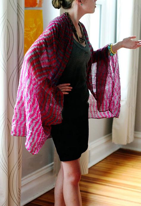 DIY Summer Shrug – scarves.net Aunt Peaches, Diy Kimono, Kimono Shrug, Shrug For Dresses, Evening Shawls, Diy Scarf, Large Scarf, Summer Diy, Sewing Clothes