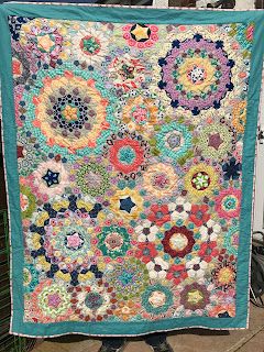 So Sarah Sews: Millefiori Quilt Millefiori Quilt Pattern, Spiderweb Quilt, Millefiori Quilts, Fabric Collage, Flower Quilt, Art Quilt, English Paper Piecing, The C, Paper Piecing