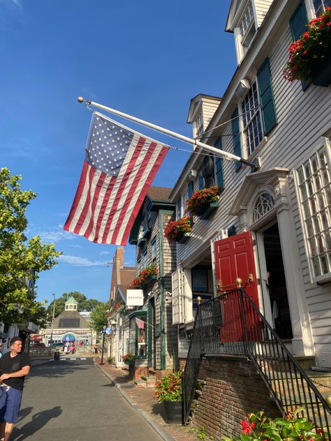 American flag, white building, cute street, Rhode Island, Newport Rhode Island Summer, Lana Summer, Americana Summer, Brindleton Bay, New England Summer, New England Aesthetic, New England Usa, East Coast Beaches, England Summer