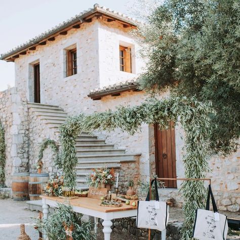 Your Lefkada Wedding planner on Instagram: "Our Americal-Greek couple's elegant rustic welcome dinner took place at the picturesque winery of Lefkada 🌿 Planning&styling @yourlefkadawedding team #lefkadaweddingvenue #vineyardwedding #weddingplanninglefkada #lefkadaweddingplanner #lefkadaphoto #lefkada #yourlefkadawedding #lefkadawedding #weddinginbitation #lefkadaphotoandvisualdesign #weddinginlefkas #weddinginlefkada #destinationwedding #lefkadaweddingphotograpy #weddingingreece #spiritoflefka Greek Style Wedding, Tuscany Wineries, Winery Wedding Decorations, Rustic Winery Wedding, Vineyard Wedding Decor, Rustic Winery, Rustic Italian Wedding, Welcome Dinner, Venue Inspiration