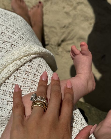 mom and dad at the beach🤍 what’s your favorite place? | Instagram Magnolia Parks Universe, Nara Smith, Magnolia Parks, Dream Wedding Ring, Instagram Mom, Future Mommy, Diy Hair Mask, Dream Engagement, Dream Engagement Rings