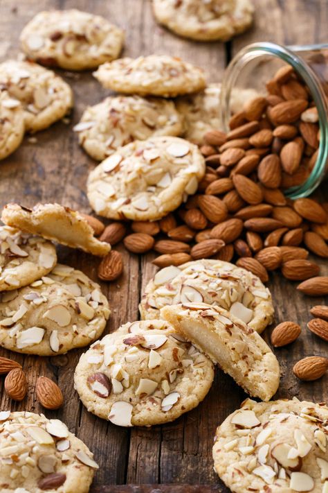 Soft Almond Sugar Cookies Stuffed with Marzipan Almond Sugar Cookies, Lace Cookies, Jason Bourne, Cheese Flavor, Almond Cookies, Marzipan, Monster Cookies, Just Desserts, Biscotti