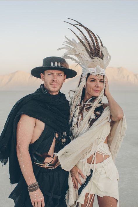 Burning Man Couple, Electro Festival Outfit, Coachella Theme Party, Coachella Theme, Men Festival Outfit, Burning Men, Rave Fits, Burning Man Costume, Burning Man Fashion