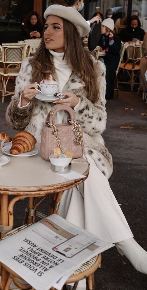 Lady Dior Aesthetic, Lady Dior Mini Outfit, Lady Dior Bag Aesthetic, Dior Mini Lady Dior Bag, Lady Dior Small Bag, Lady Dior Bag Outfit, Paris Winter Outfits, Mini Lady Dior Bag White, Dior Bag Outfit