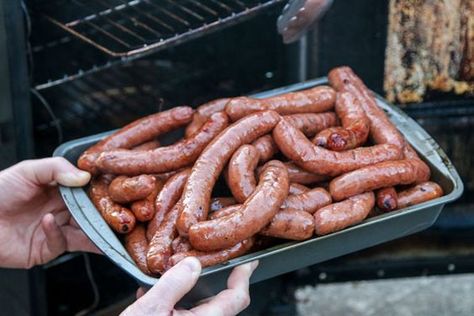 Beef Hot Dog Recipes, Homemade Hot Dogs, Sausage Making Recipes, Home Made Sausage, Making Hot Dogs, Homemade Breakfast Sausage, Homemade Sausage Recipes, Hot Dogs Recipes, Sausage Making