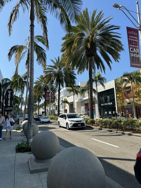 Happy July from Rodeo Drive! ☀️ #OnlyOnRodeo Rodeo Drive Aesthetic, Rodeo Aesthetic, Drive Aesthetic, Life After High School, California Aesthetic, Miami Life, Happy July, Trading Charts, Rodeo Drive