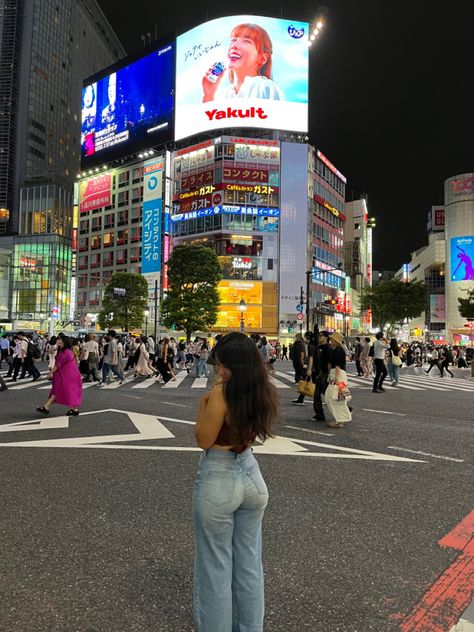 tokyo japan city city girl nyc shibuya harajuku nihon Tokyo Japan Aesthetic Outfits, Tokyo Ig Pics, Tokyo Inspo Pics, Shibuya Crossing Pose, Japan Story Instagram, Summer In Japan Aesthetic, Japan Aesthetic Photos, Shibuya Crossing Aesthetic, Tokyo Pictures Ideas