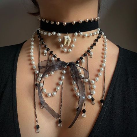 Colar Chocker, قلادات متدلية, Fairy Jewelry, Appreciation Post, Funky Jewelry, Girly Jewelry, Bijoux Diy, Jewelry Inspo, Dream Jewelry