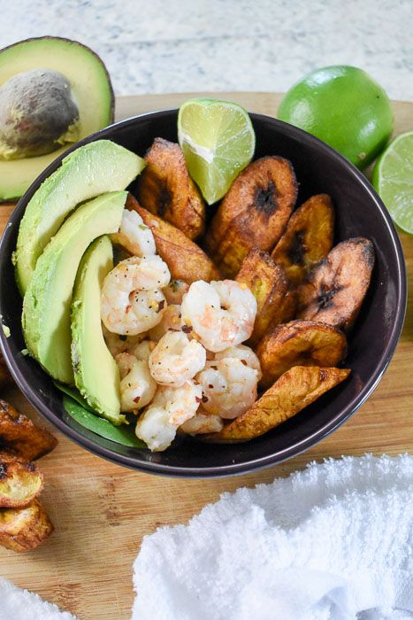 Coconut Lime Shrimp and Plantain is an easy, 30-minute meal with flavorful shrimp and sweet, golden brown plantains in a coconut lime sauce flavored with ginger, garlic, red pepper, curry, and other spices. Recipe by Dash of Jazz #mealprepideas #shrimprecipe #powerbowlrecipes #fusionrecipes #dashofjazzblog via @dashofjazzblog Coconut Lime Sauce, Coconut Lime Shrimp, Red Pepper Curry, Thai Lunch, Shrimp Food, Flavorful Shrimp, 30 Minute Meals Easy, Power Bowl, Fusion Dishes