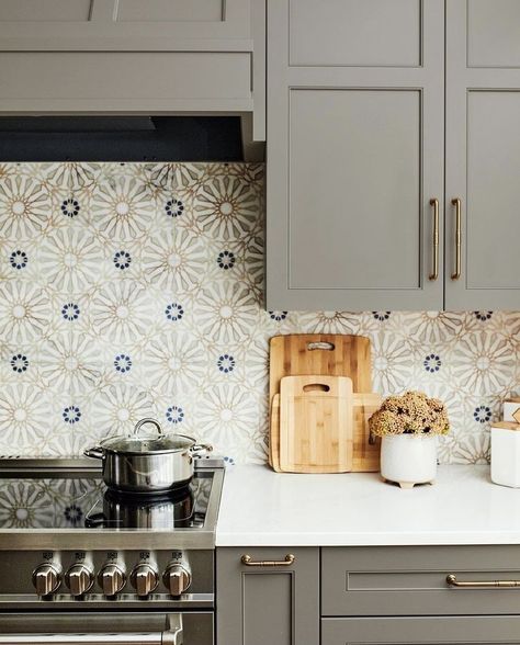 Moroccan Kitchen Backsplash, Modern Moroccan Kitchen, Artisan Stone Tile, Moroccan Kitchen, Craftsman Interior, Patterned Tile, Sleek Kitchen, Tile Trends, Modern Tiles