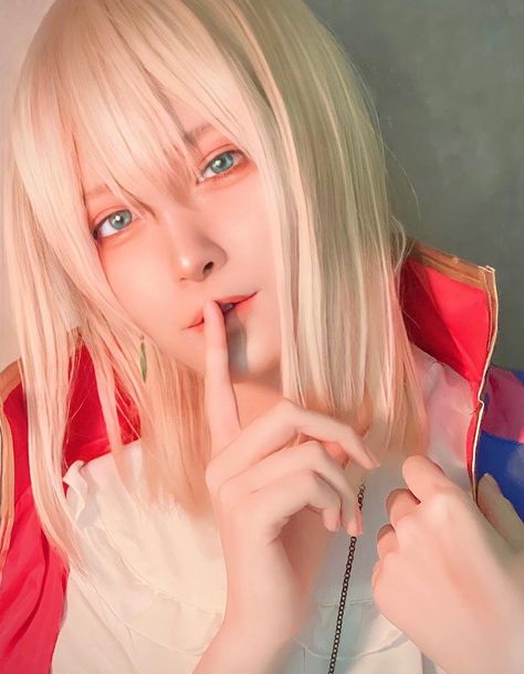 Howl - Howl's Moving Castle #cosplay Howls Moving Castle Cosplay, Howls Moving Castle Art, Howl Pendragon, Howl's Moving Castle, Castle Art, Howls Moving Castle, Cosplay Makeup, Pose Reference Photo, Cosplay Outfits