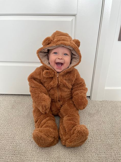 Baby Bear Costume, Baby Bear Onesie, Teddy Bear Costume, Baby Teddy Bear, Bear Halloween, Teddy Bear Clothes, Bear Costume, Shower Diy, Bridal Shower Diy