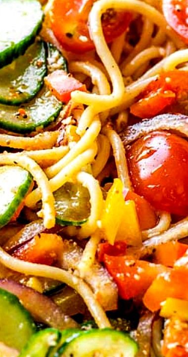 Salad With Spaghetti Noodles, Pasta Salad With Spaghetti Noodles, Spagetti Salad Recipes, Salad Supreme Pasta Salad, Cold Spaghetti Salad, Spaghetti Pasta Salad, Salad Supreme, Summer Pasta Salad Recipes, Pasta Fresh