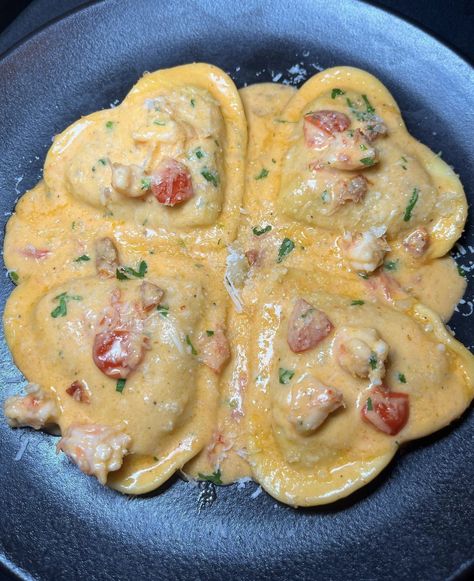 Valentine Pasta, Heart Ravioli, Heart Shaped Ravioli, Heart Pasta, Lobster Ravioli, Ravioli Recipe, Delicious Pasta, Valentines Day Food, Food Diary