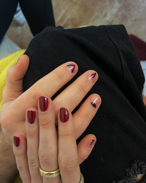 Girlfriend And Boyfriend Matching Nails, Boyfriend Girlfriend Matching Nails, Boyfriend Girlfriend Nails, Couple Nails Designs, Couple Nail Art, Couple Nails Matching, Boyfriend And Girlfriend Nails, His And Hers Nails, Bf Nails