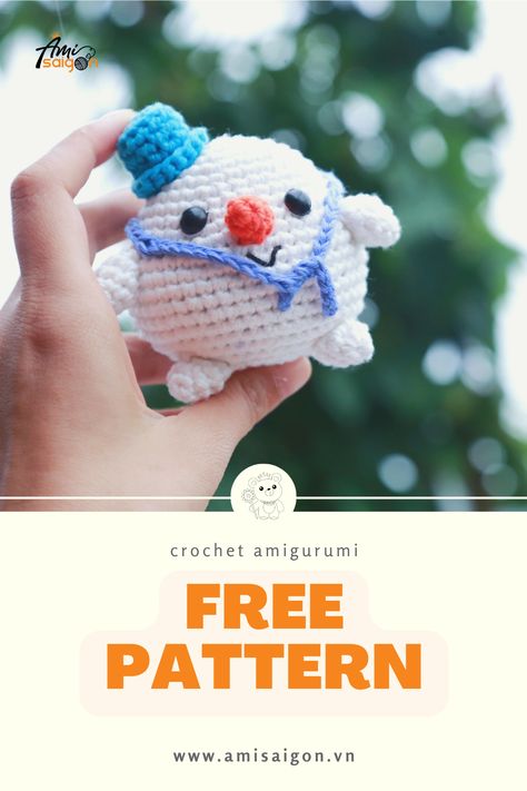 Introducing our delightful Snowman Amigurumi, a charming free pattern that will melt your heart. Create a cuddly companion for the winter season with this easy-to-follow tutorial. Let the joy of crafting warm your spirits and bring a frosty smile to your day. No Sew Snowman Crochet, Crochet Melted Snowman Free Pattern, Crochet Winter Amigurumi, Winter Amigurumi Free Pattern, Snowman Crochet Patterns Free, Crochet Snowman Free Pattern, Bubble Crochet, Amigurumi Beginner, Snowman Amigurumi