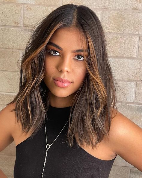 Everything to know about the trending kitty cut, according to experts. Learn how to get the look here and who it works best on. 2023 Long Bob, Long Bob Balayage, Textured Long Bob, Vivid Hair Color, Dark Hair With Highlights, Natural Wavy Hair, Blowout Hair, Celebrity Hair Stylist, Hair Skin Nails