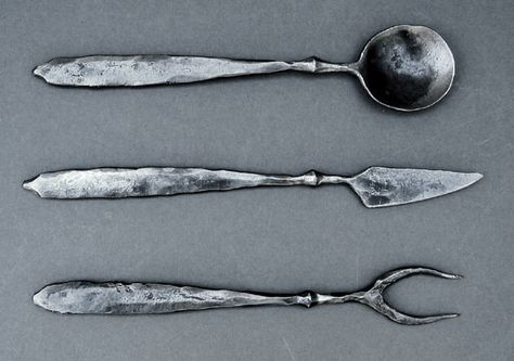 forged cutlery Viking Crafts, Medieval Banquet, Medieval Decor, Medieval Party, Tudor History, Medieval Life, Medieval World, Medieval Times, Medieval Clothing