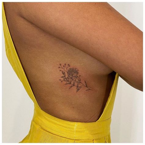 Tattoos To Cover Scars, Back At Work, Bouquet Tattoo, Poppies Tattoo, Petite Tattoos, Cute Tiny Tattoos, Minimalist Tattoos, Dainty Tattoos, Small Tattoo Designs