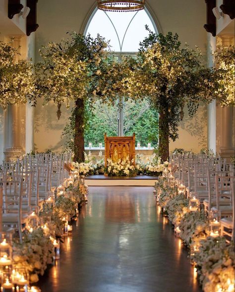 Candlelit Wedding Ceremony, Aisle Decor Wedding, Church Aisle Decorations, Wedding Aisle Decor, Candlelit Wedding, Wedding Church Decor, Candle Lit Wedding, Dream Wedding Reception, Wedding Alters