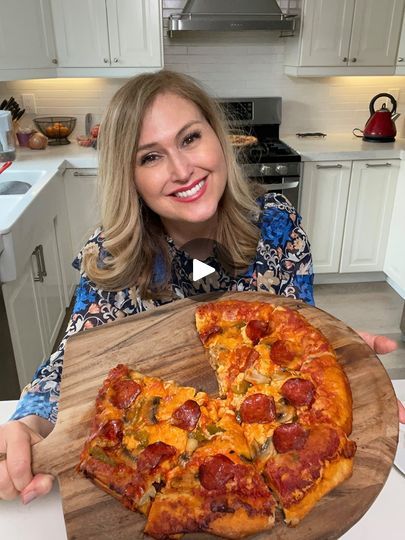 30K views · 976 reactions | Upside Down One Pan Pizza | Upside Down One Pan Pizza 🍕 This Pizza is to die for and if you like Deep Dish you have to give it a try 😋 When I flipped it I wasn’t sure if it was... | By Jennifer Valentyne | Facebook Upside Down Deep Dish Skillet Pizza, One Pan Pizza, Upside Down Pizza, Skillet Pizza, Deep Pan, Pan Pizza, One Pan, Deep Dish, Upside Down