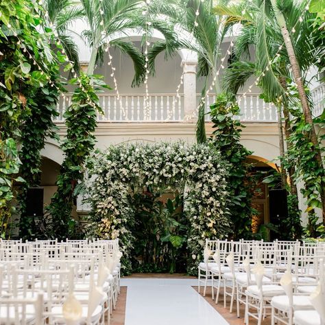 Cartagena Wedding Planning | Colombia Cartagena Colombia Wedding, Colombia Wedding, Cartagena Wedding, Colonial Mansion, Two Lovers, Inexpensive Wedding Venues, Medical Tourism, Wedding Mood Board, Wedding Mood