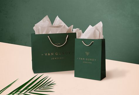 Van Gundy Jewelers on Behance Bag Packaging Design, Luxury Paper Bag, Jewelry Packaging Design, Shopping Bag Design, Paper Bag Design, Luxury Packaging Design, Jewelry Packaging Box, 카페 인테리어 디자인, Box Packaging Design