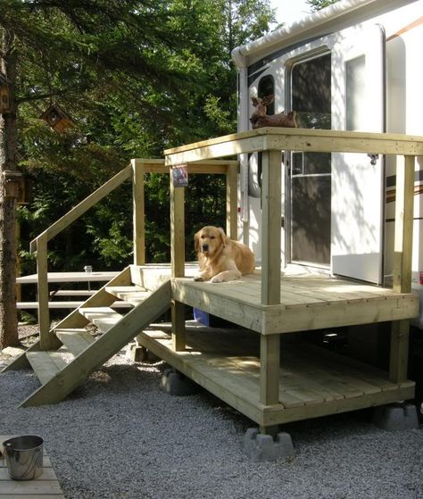 Travel Trailer Deck Ideas, Rv Stairs Diy, Airstream Porch, Trailer Stairs, Portable Deck For Rv, Rv Deck Ideas, Permanent Camper Site Ideas, Porch For Rv, Camper Stairs