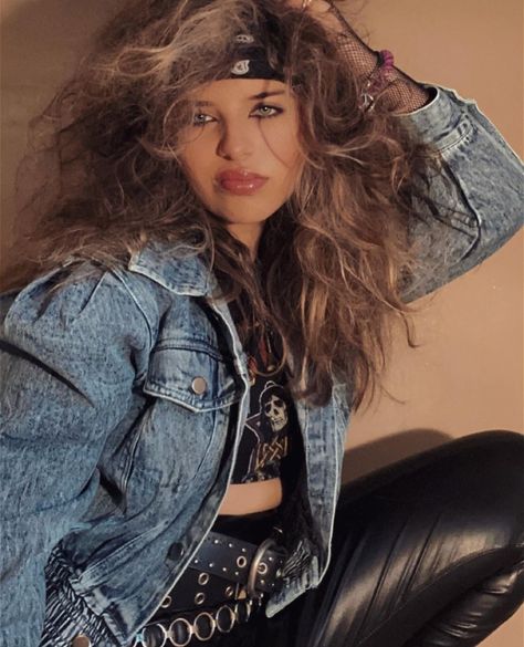 80s Rocker Girl, 80s Rocker Hair, 80s Rock Outfit, 80s Rock Fashion, Rock Star Hair, Rockstar Costume, 80s Glam Rock, Outfit Ideas Modest, Metal Outfit