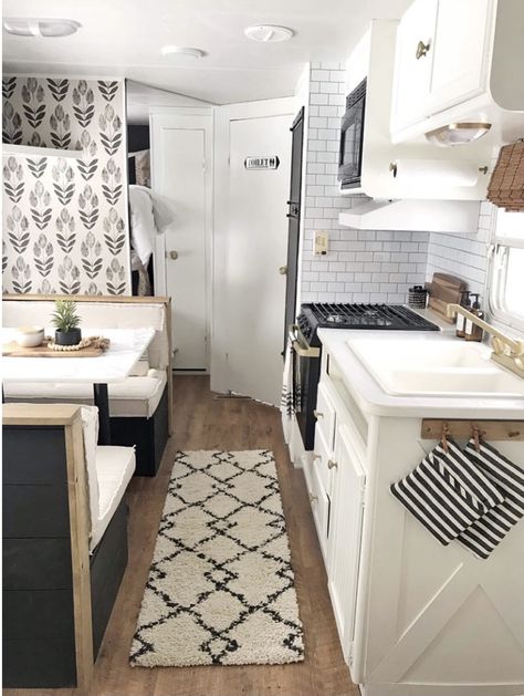 Farmhouse Camper, Small Kitchen Remodel Cost, Architecture Renovation, Camper Kitchen, Camper Trailer Remodel, Diy Camper Remodel, Kitchen Remodel Cost, Rv Makeover, Rv Renovations