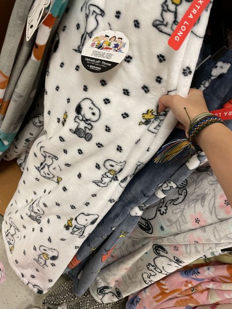 Snoopy Pj Pants, Snoopy Pjs, Snoopy Outfit, Snoopy Clothes, Snoopy Things, Snoopy Blanket, Snoopy Items, Snoopy Stuff, Snoopy Wallpaper