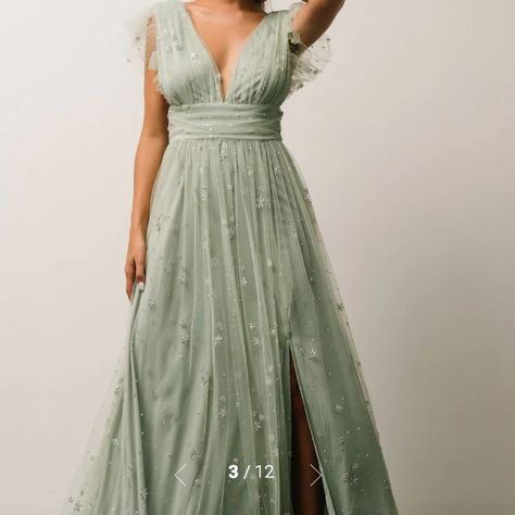 Sage Green Bridesmaid Dresses Plus Size, Sage Maxi Dress, Bridgerton Wedding, Bridesmaid Dresses Boho, Sage Green Dress, Floral Bridesmaid Dresses, Sage Green Bridesmaid Dress, Dress Sage, Tulle Material