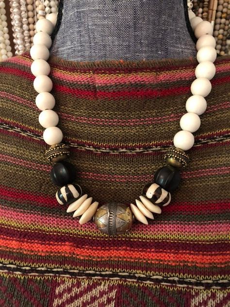 Wooden Bead Jewelry, African Inspired Jewelry, Egypt Jewelry, African Beads Necklace, Beaded Jewelry Necklaces, African Necklace, Metal Bead, Handmade Jewelry Necklace, Jewelry Making Necklace