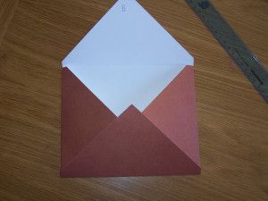 how to make your own envelope out of 10X10 cardstock...so needed this at Christmas. Homemade Envelopes, Make An Envelope, Envelope Tutorial, How To Make An Envelope, Make Cards, Birthday Cards For Men, Diy Birthday Gifts, Craft Blog, Diy Birthday