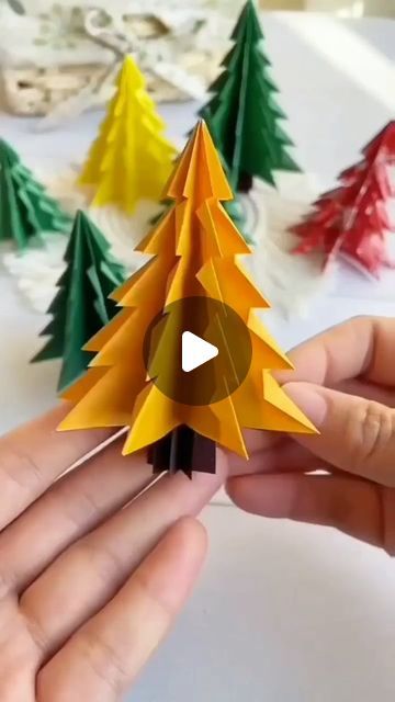 Craft Christmas Decorations For Kids, Creative Christmas Trees Ideas, Christmas Paper Origami, Christmas Diy Crafts Paper, Easy Christmas Craft Decorations, Christmas Crafts With Scrapbook Paper, Felt Christmas Tree Craft, Easy Christmas Crafts With Paper, How To Make Paper Trees Diy Crafts