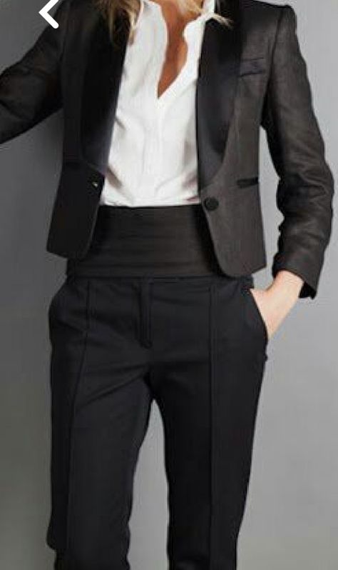 Suits Style, Women Suits Wedding, Tuxedo Women, Black Suit, Suit Style, Tomboy Fashion, Business Attire, Suit Fashion, Looks Style